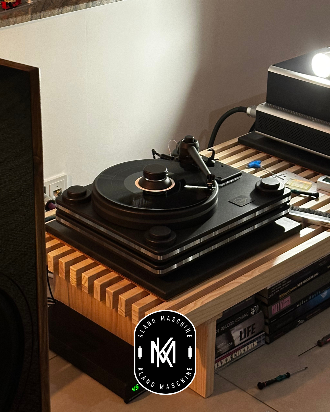 Kundeninstallation: Kuzma Stogi Reference MK 2 mit Kuzma Stabi 4 Point Tonarm und EMT Pure Black Tonabnehmer