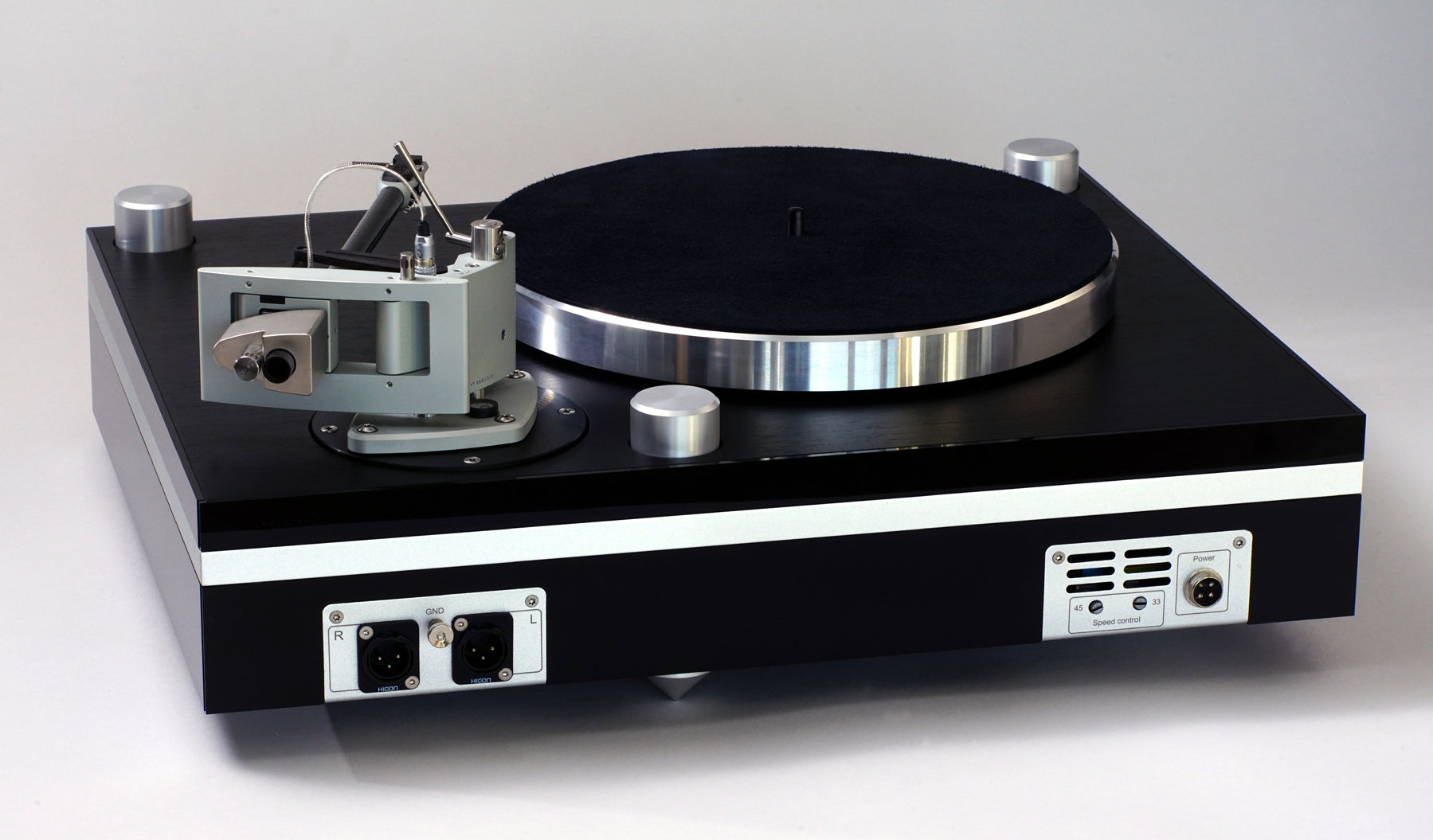Thiele TT01 Schallplattenspieler Chassis Detail – Thiele | Klang Maschine