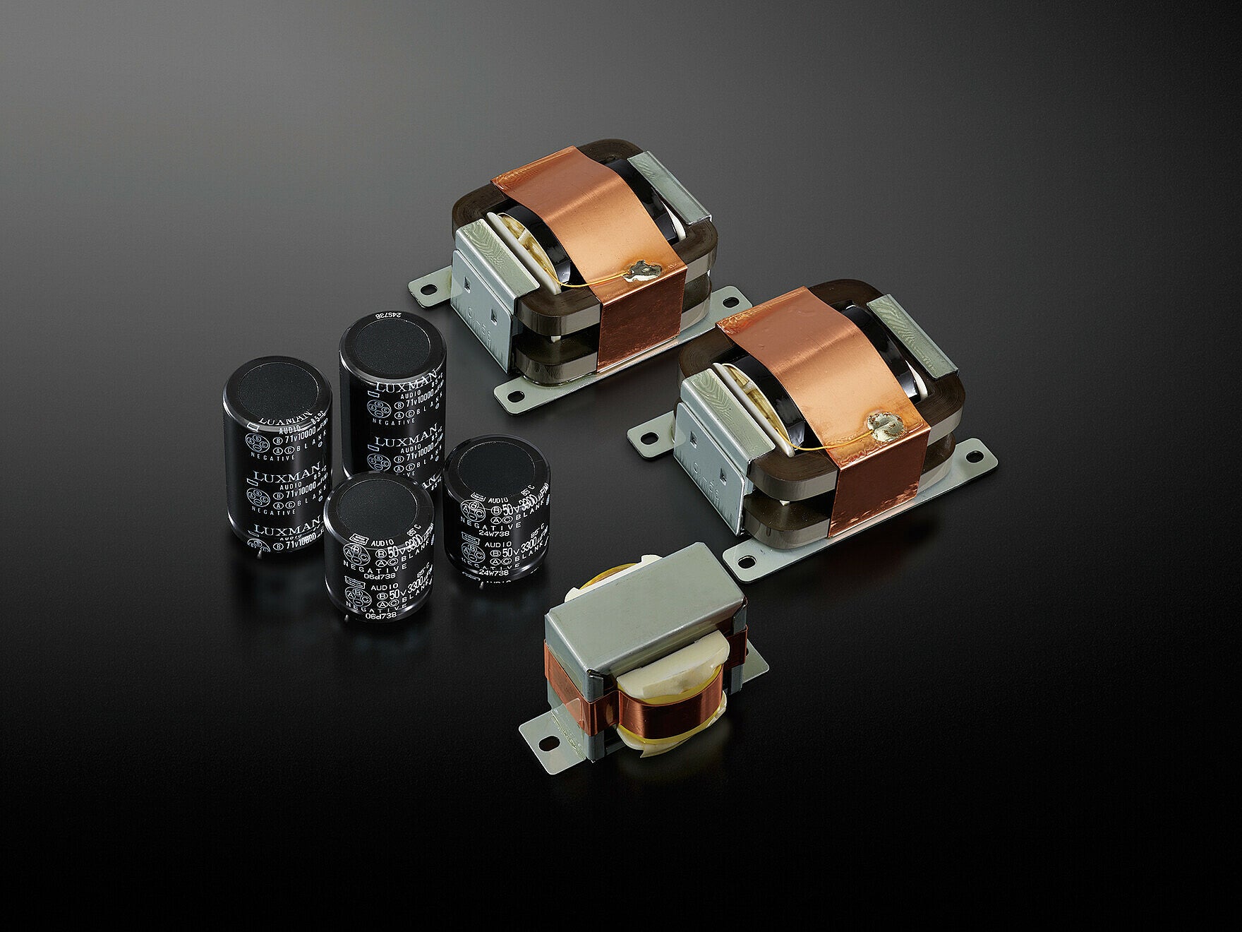 Luxman P-100 Centennial Headphone Amplifier