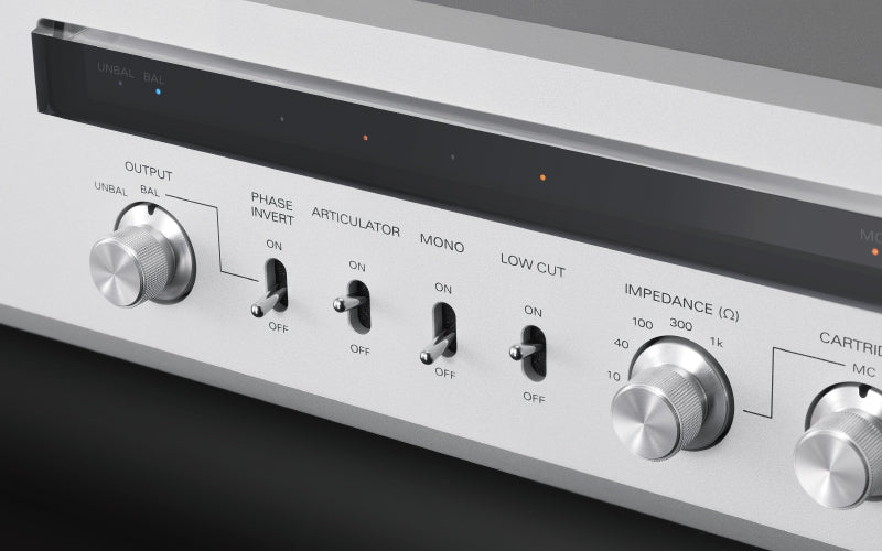 Luxman E-07 phono preamplifier