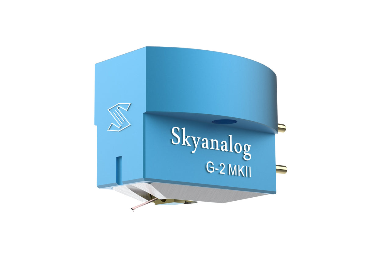 Skyanalog G-2 MKII MC Tonabnehmer in Blau, Schrägansicht mit Nadelträger – Skyanalog | Klang Maschine